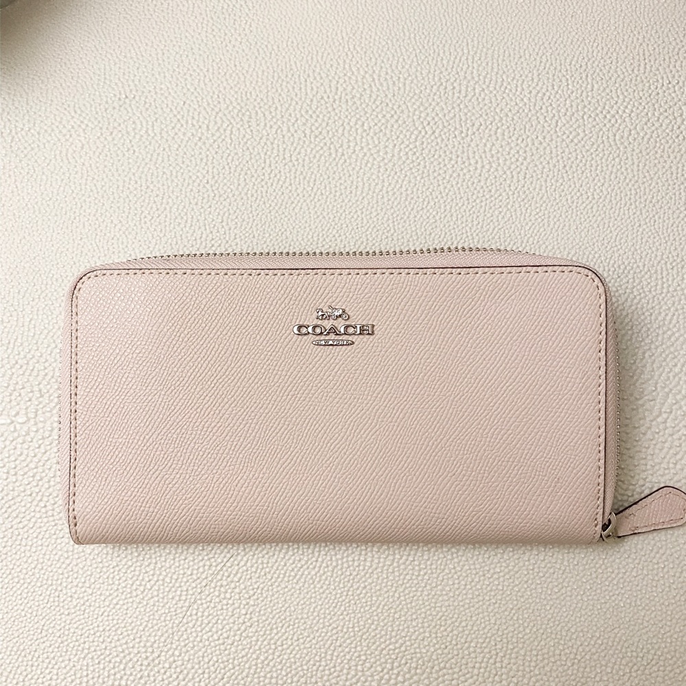 Coach Accordion Zip Wallet in Ice Pink - Sample